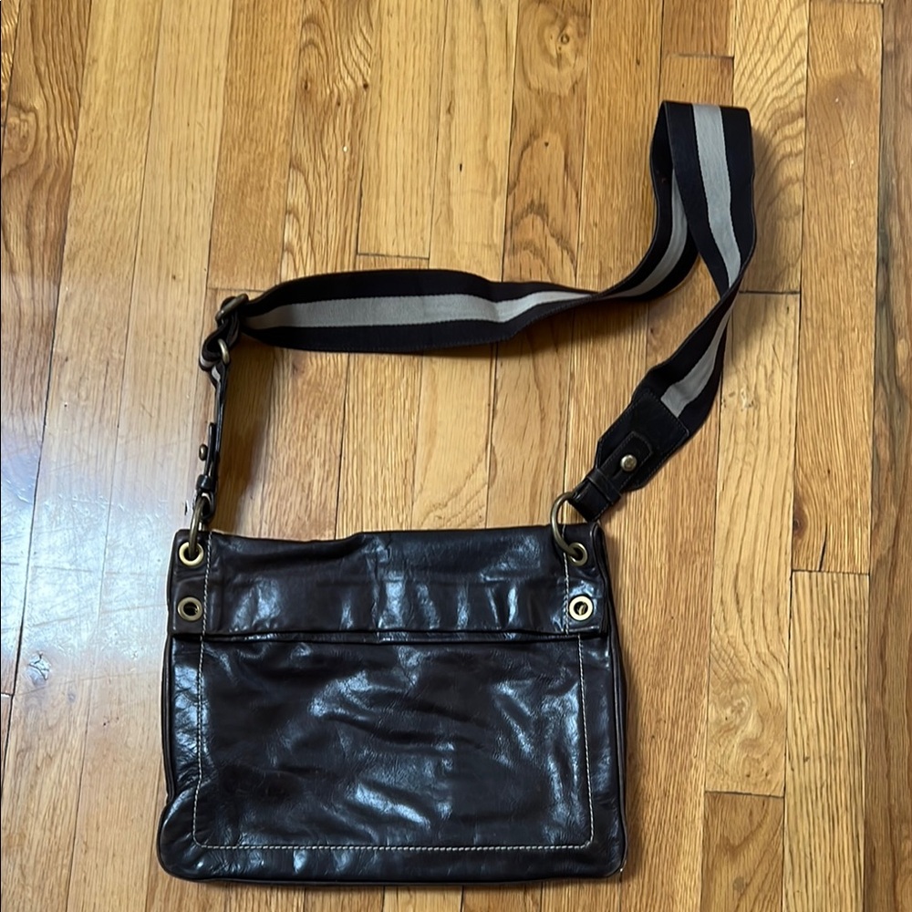 Women Brown Leather Crossbody Bag